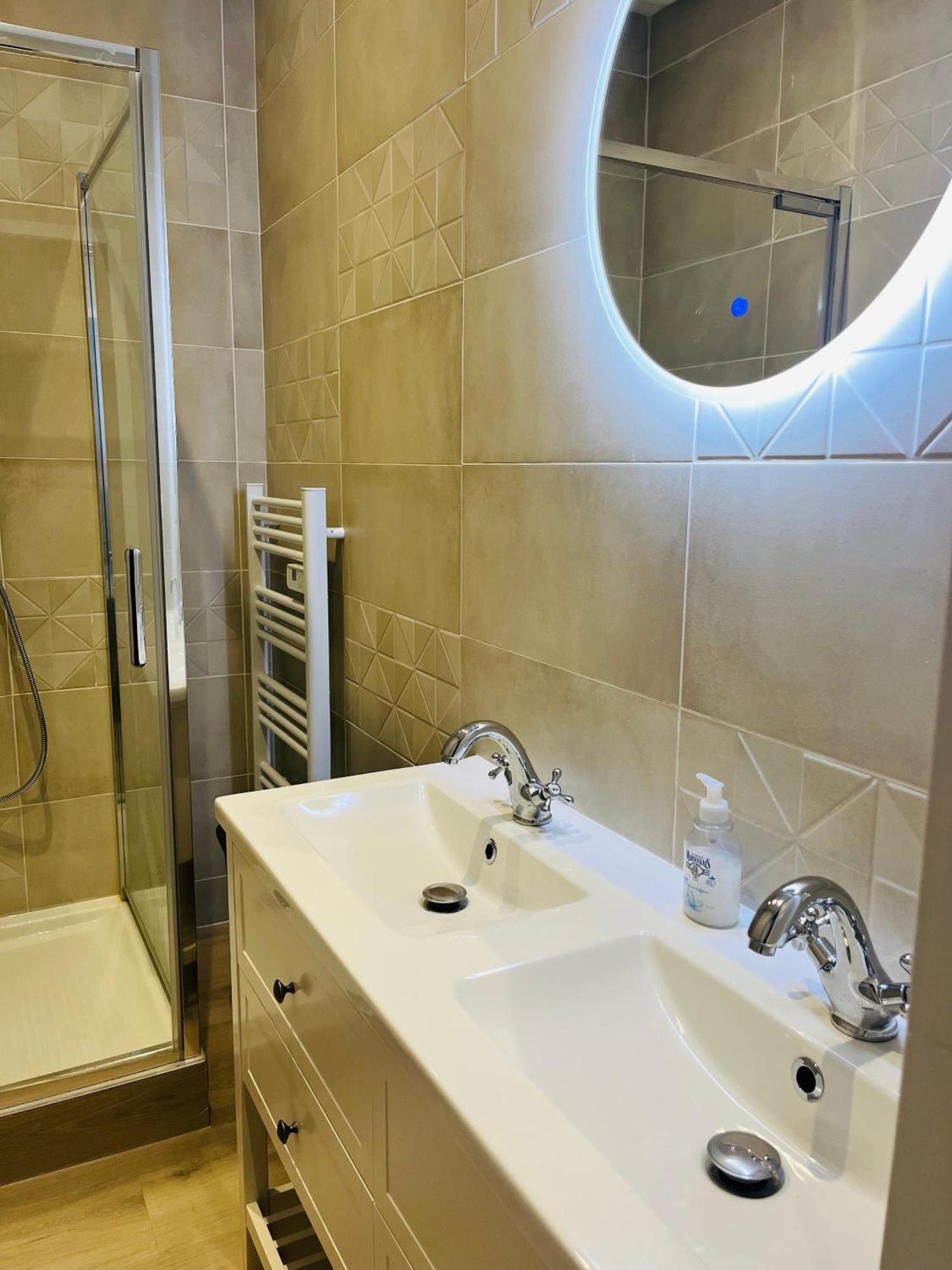 Logements 6 Pers A 15 Minutes D Angers Corné Exterior photo
